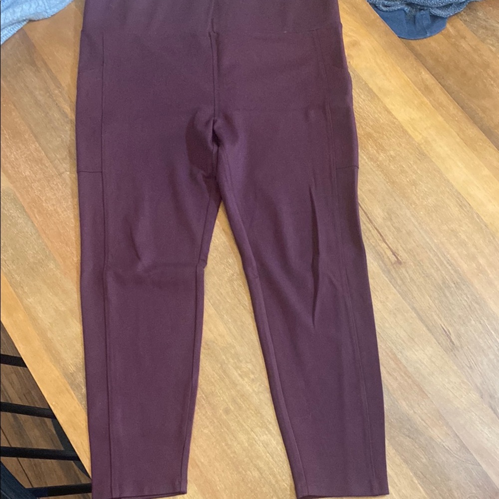 Lou & Grey XL Burgundy High-Waisted Leggings